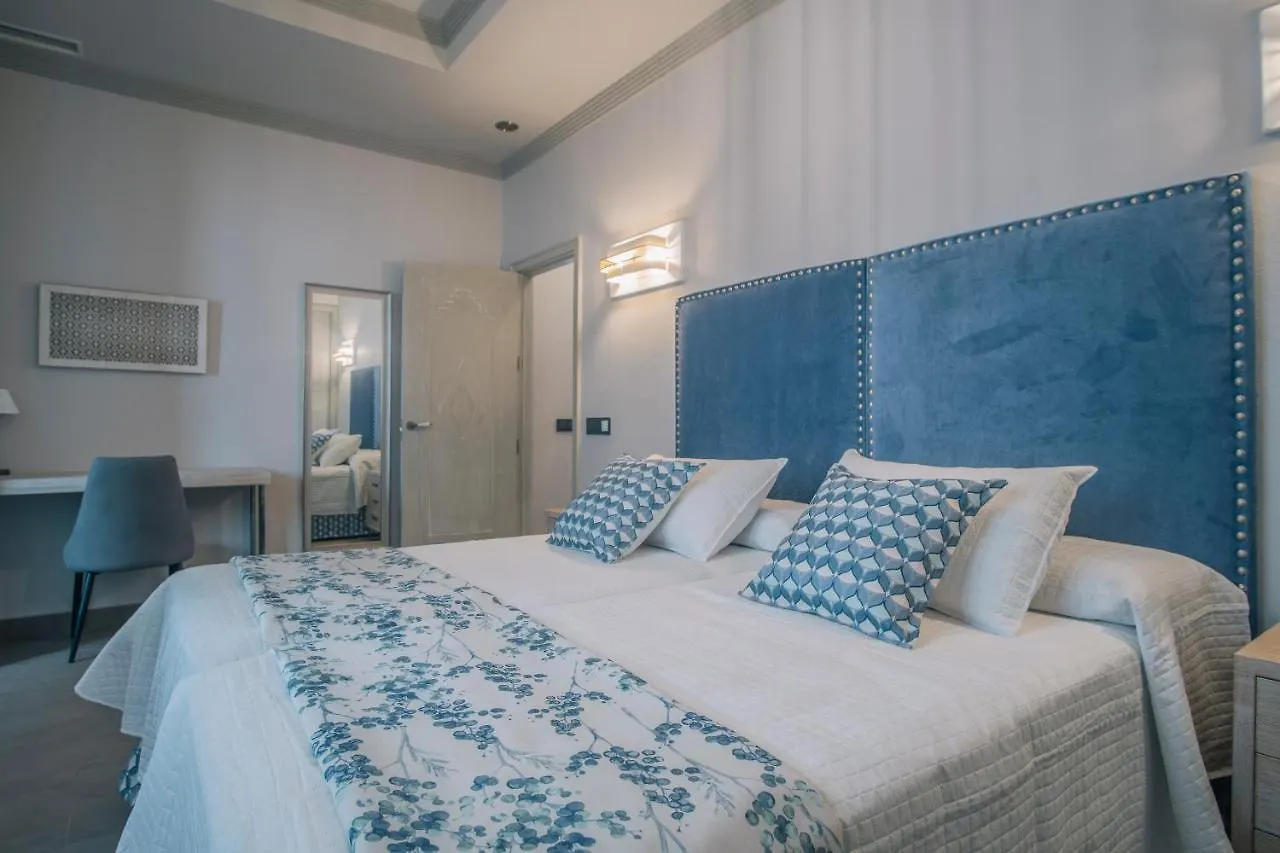 Apartamentos Turísticos La Baílla Rota 0*,