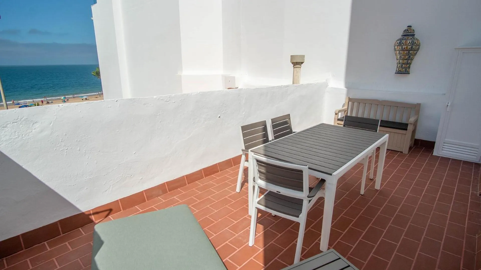 Apartamentos Turísticos La Baílla Rota España