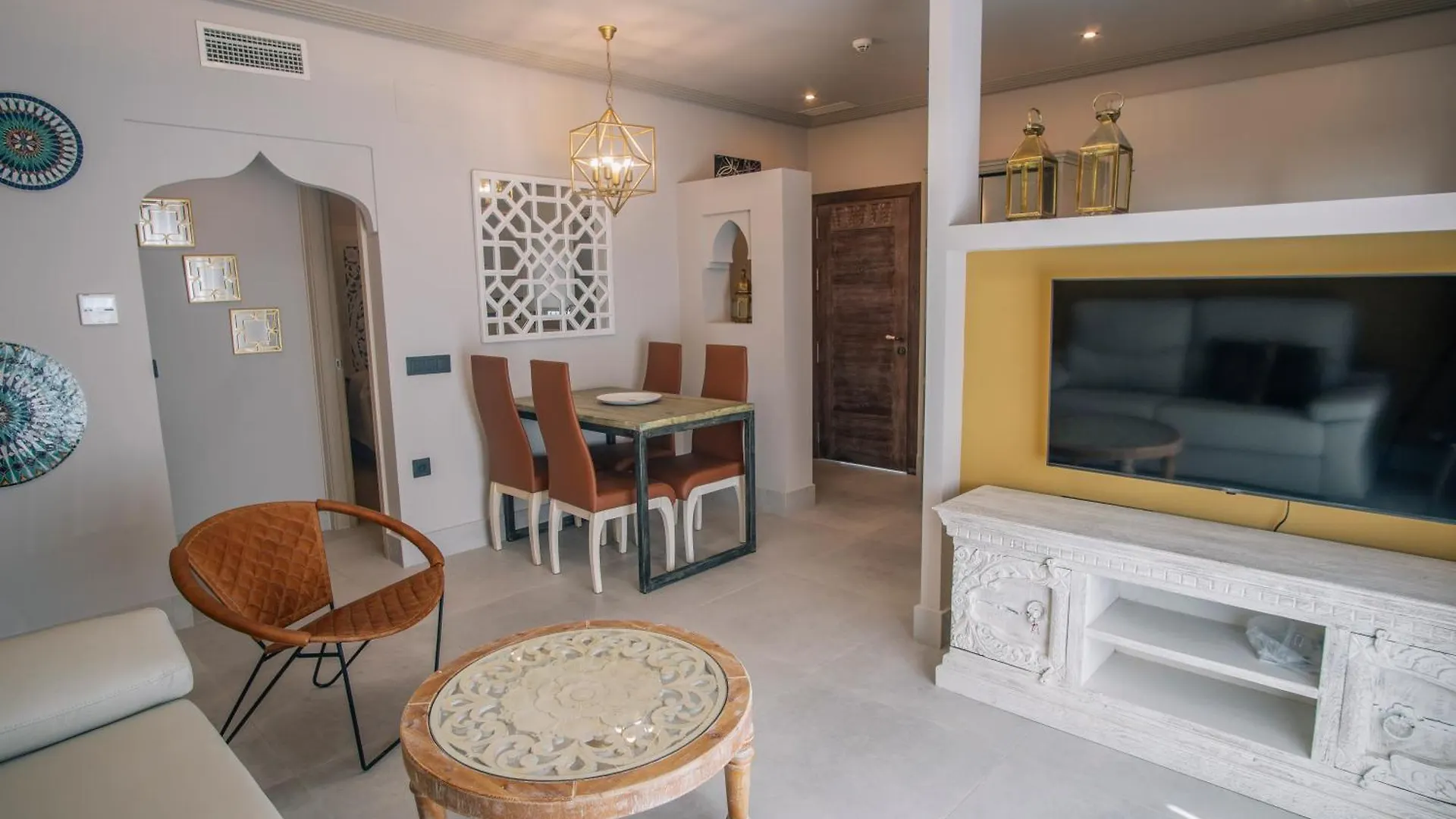 Apartamentos Turisticos La Bailla Rota